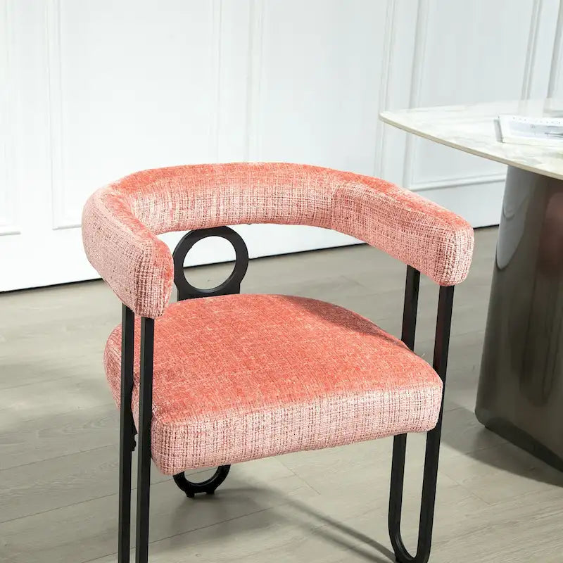 Fauteuil tonneau rembourré rose 23,62 po avec cadres en fer noir
